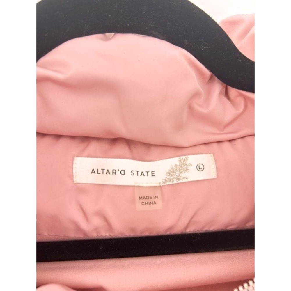 Altar'd State Pink Cropped Puffer Vest Sleeveless Jacket Size L - Picture 5 of 8
